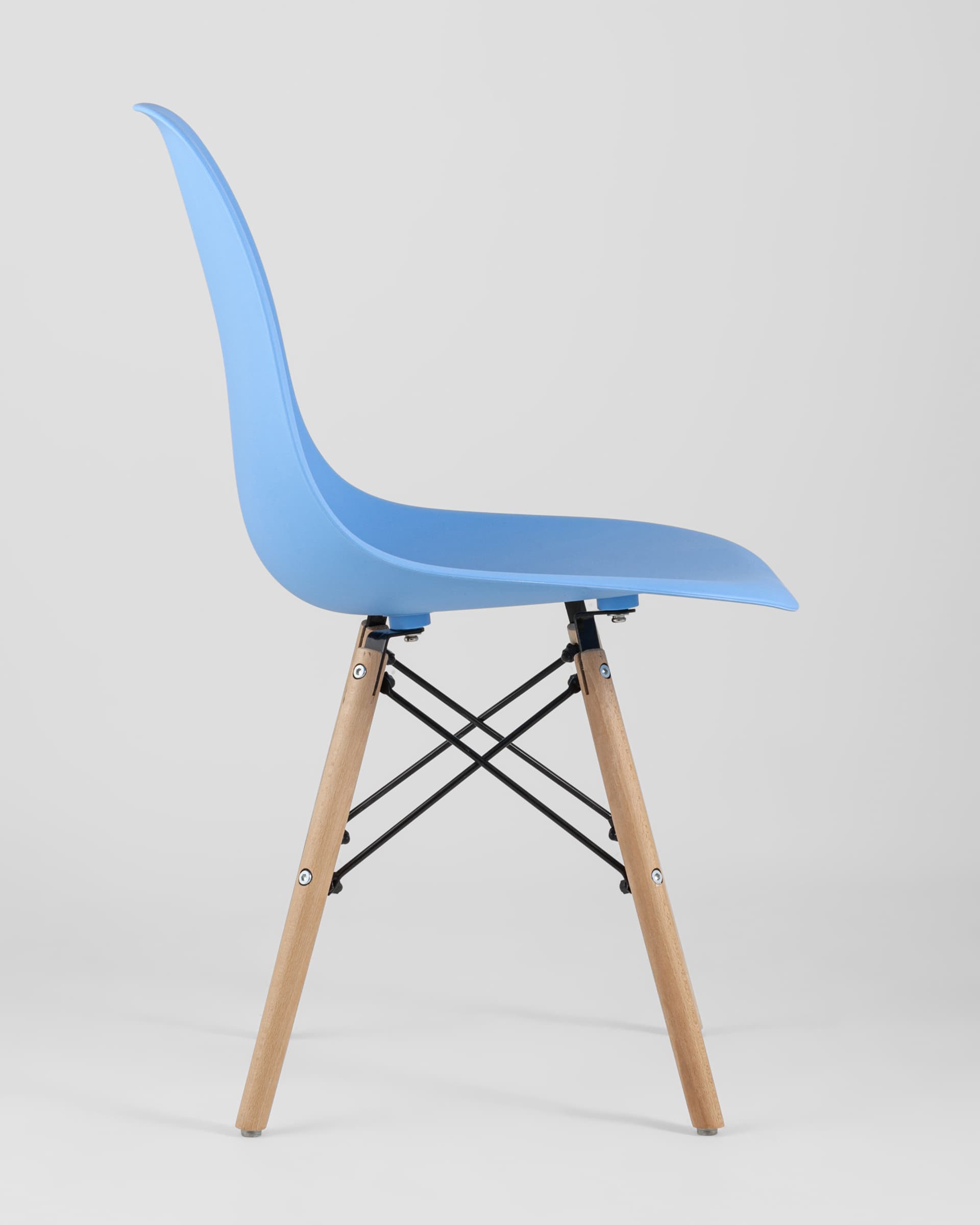 Стул Eames Style DSW голубой (разборный каркас) из Италии