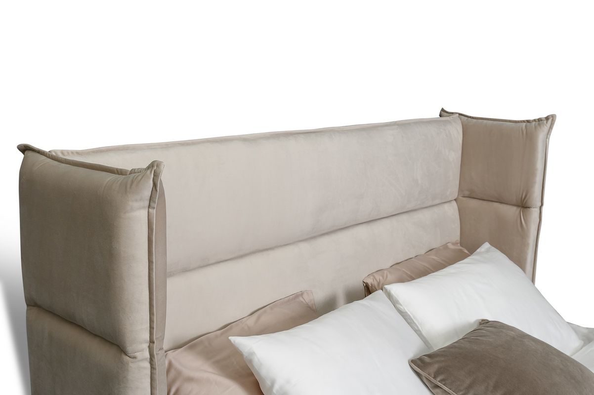 Кровать с решеткой Bonita MOD INTERIORS SELECTION из Италии