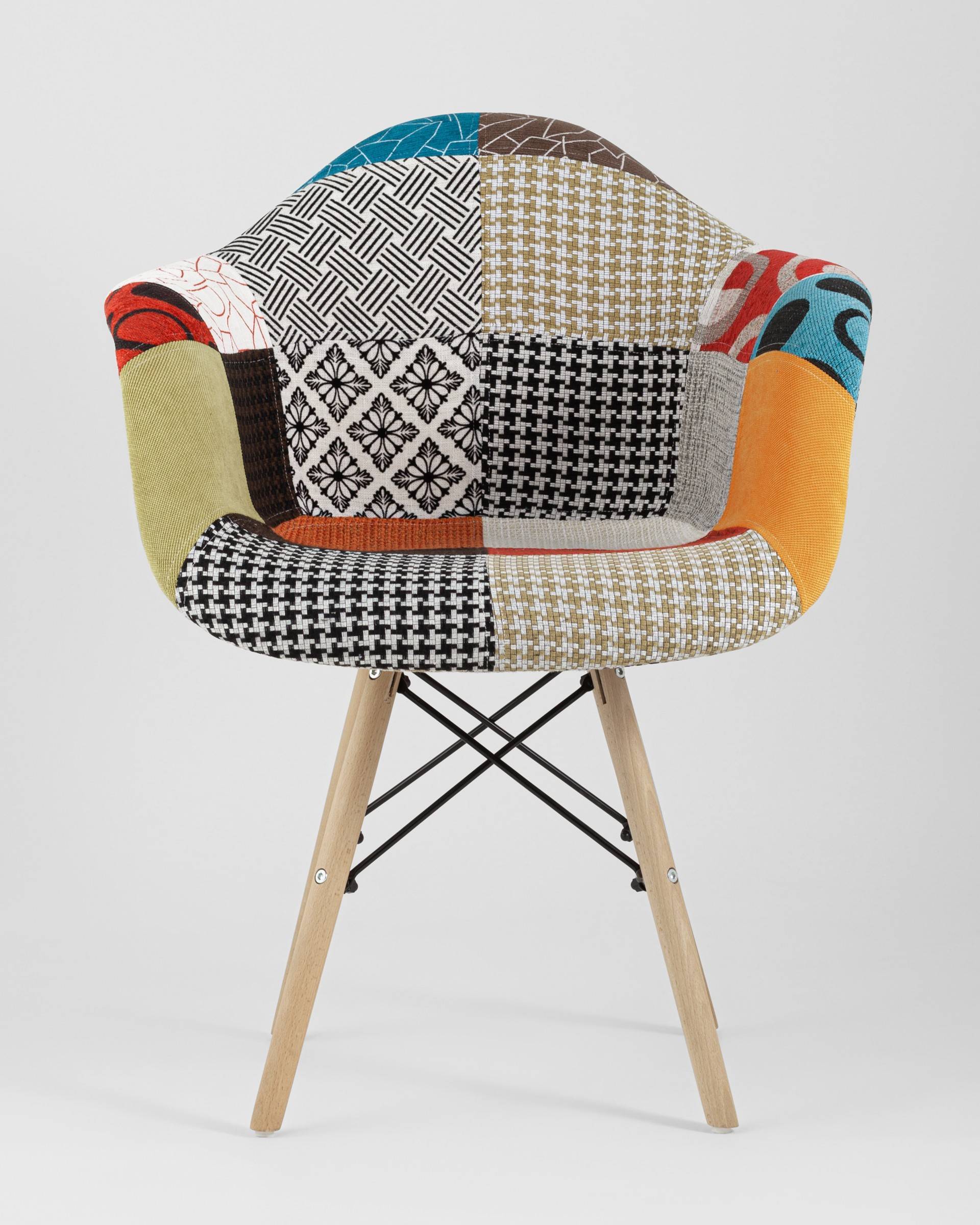 Кресло Eames DSW пэчворк из Италии