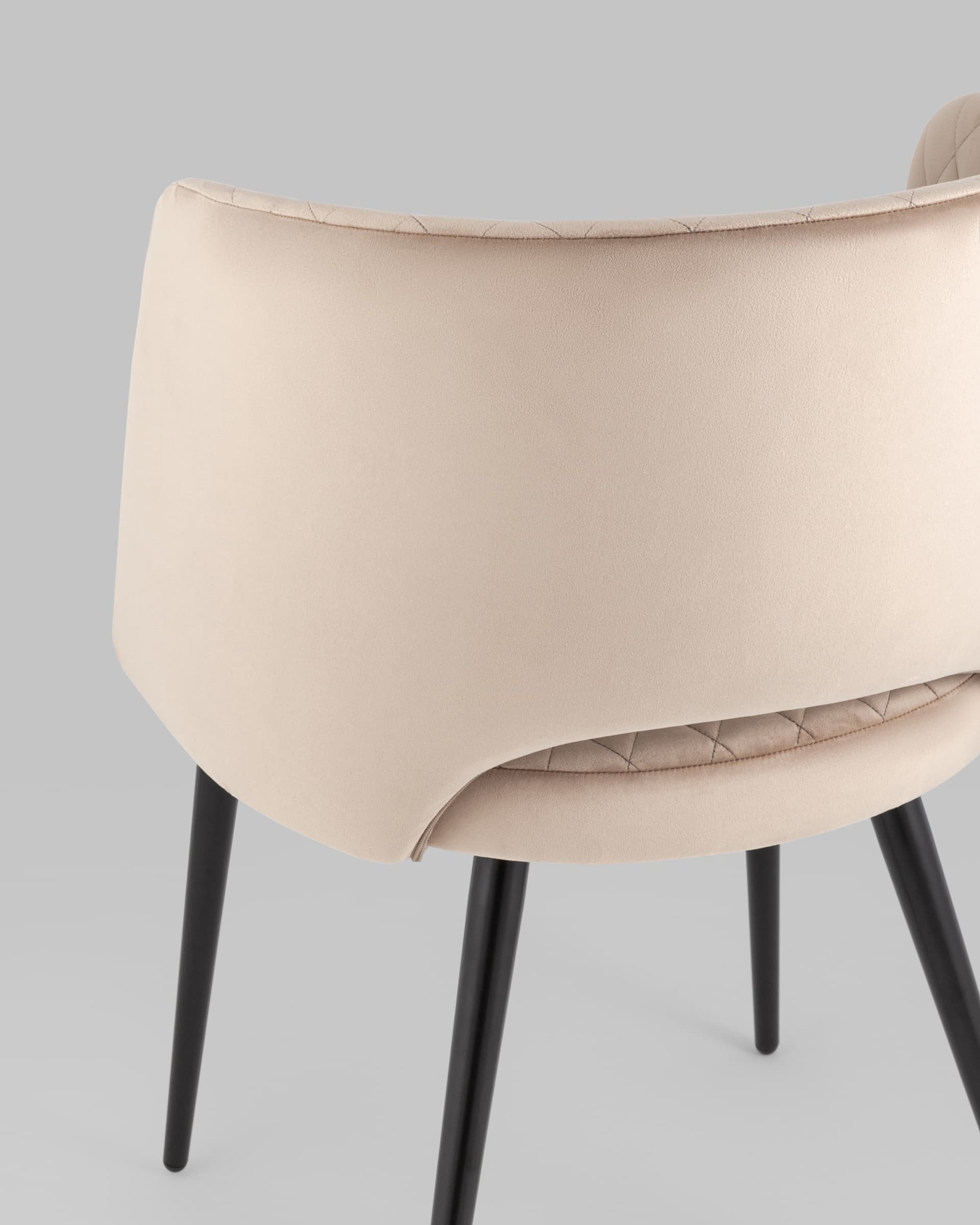 Стул-кресло Дарелл велюр бежевый из Италии