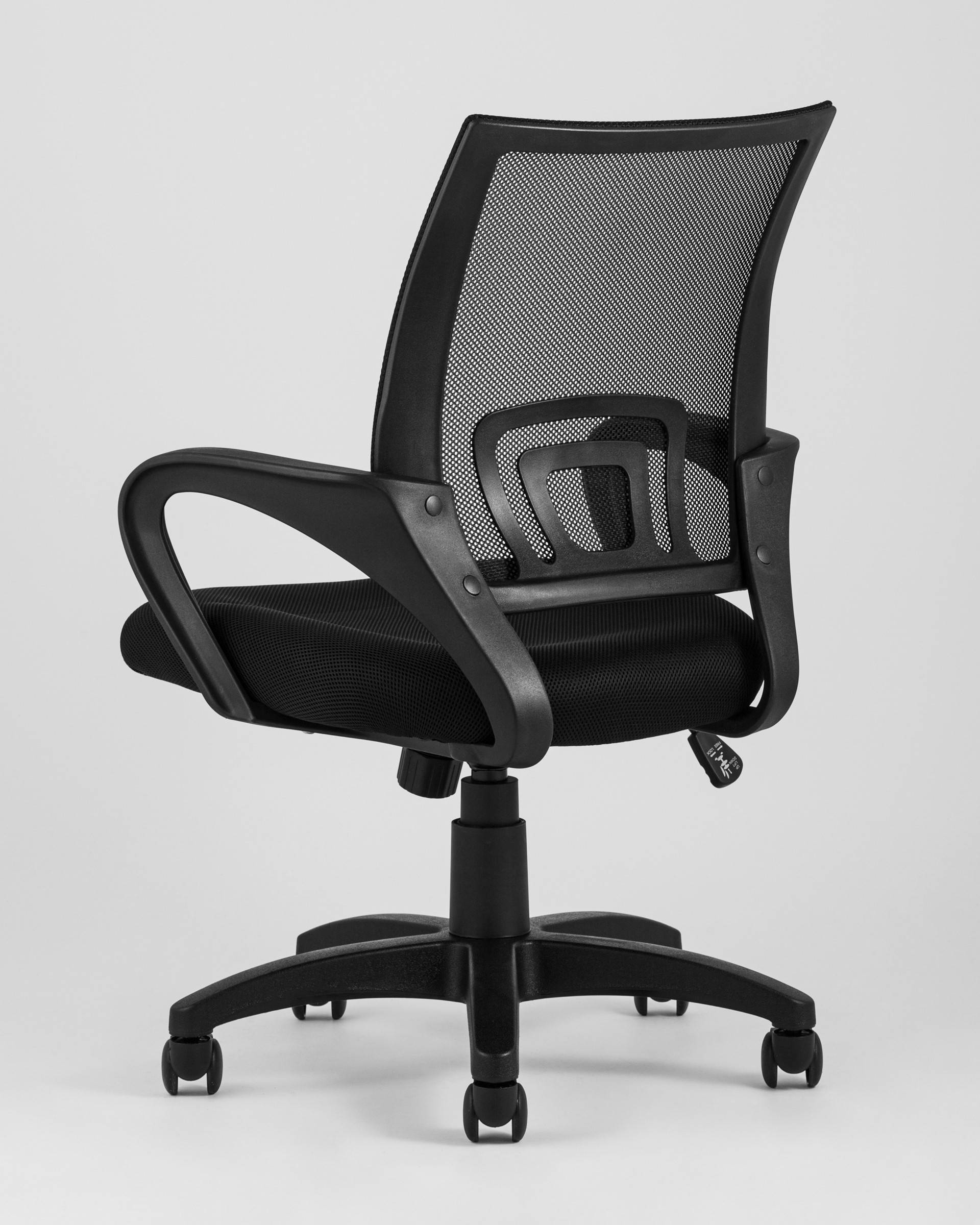 Кресло офисное TopChairs Simple черное из Италии