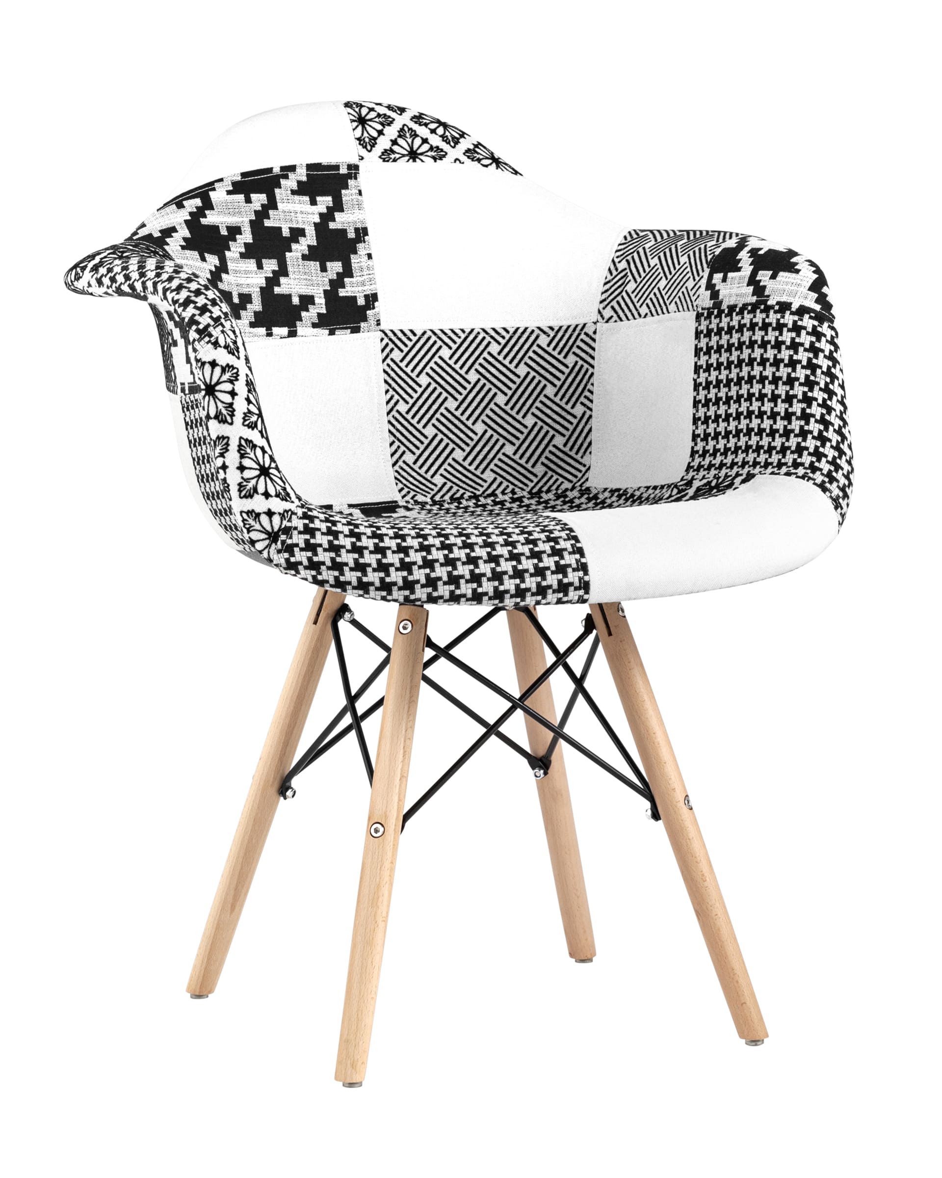 Кресло Eames DSW пэчворк черно-белое из Италии