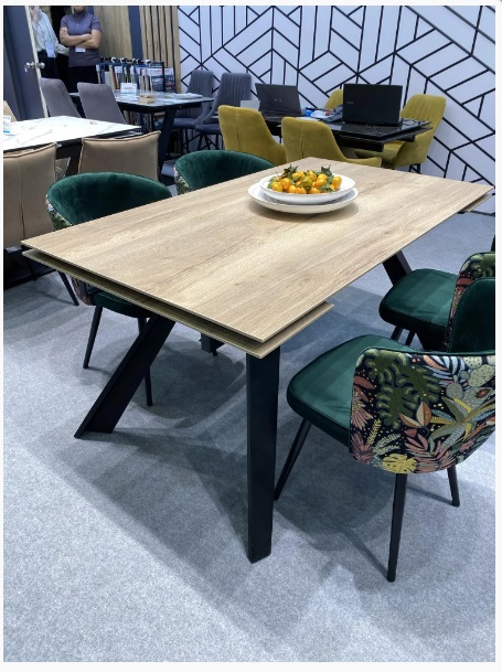 Стол Мейсон 160 Дуб Галифакс / черный М-City из Италии