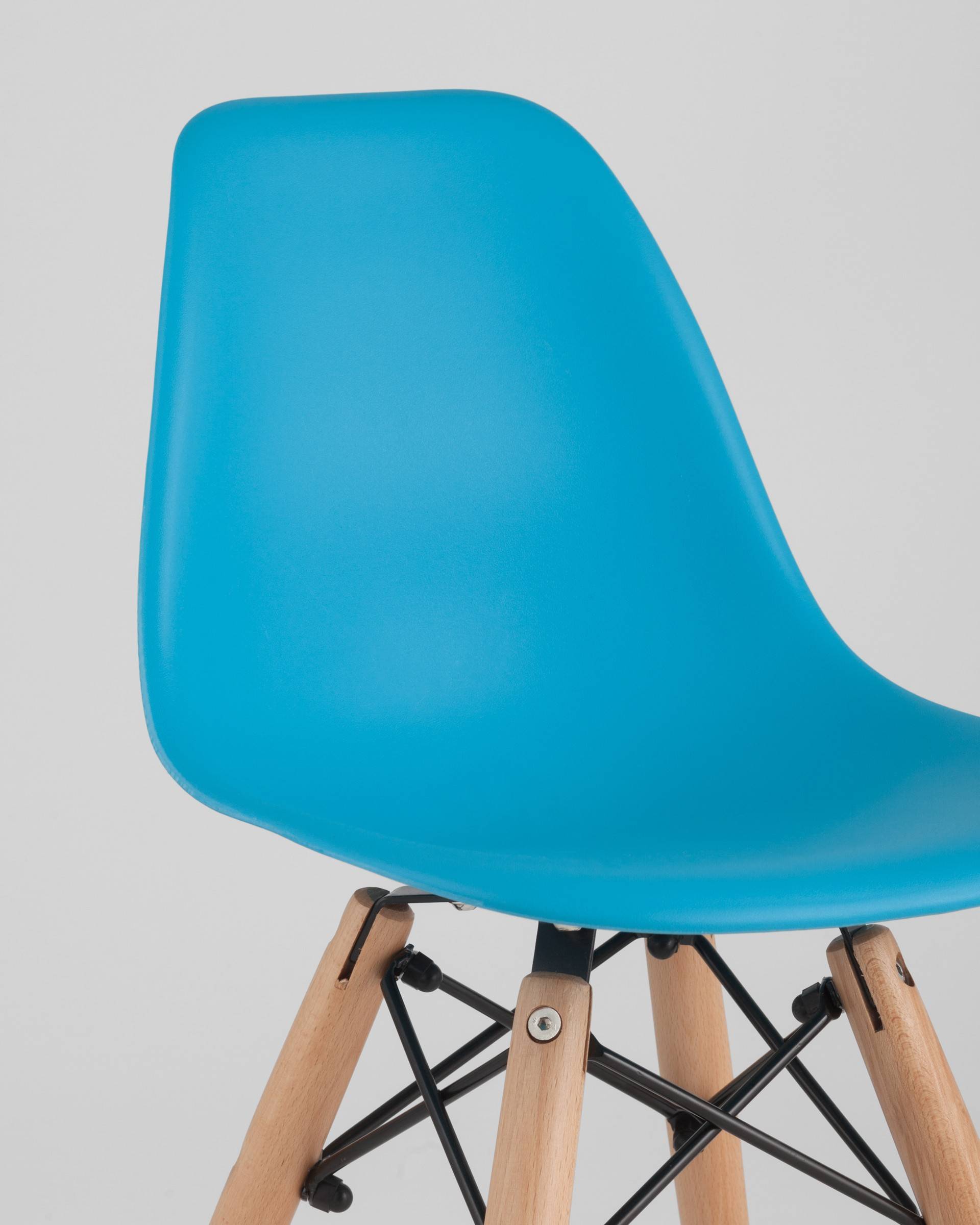 Стул Eames DSW детский голубой из Италии