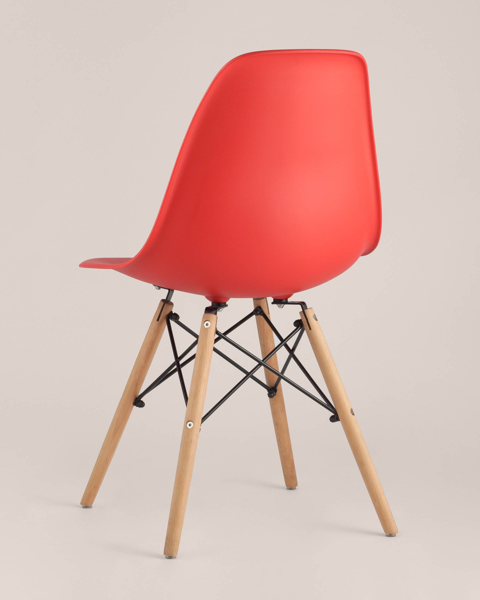 Стул Eames DSW красный из Италии
