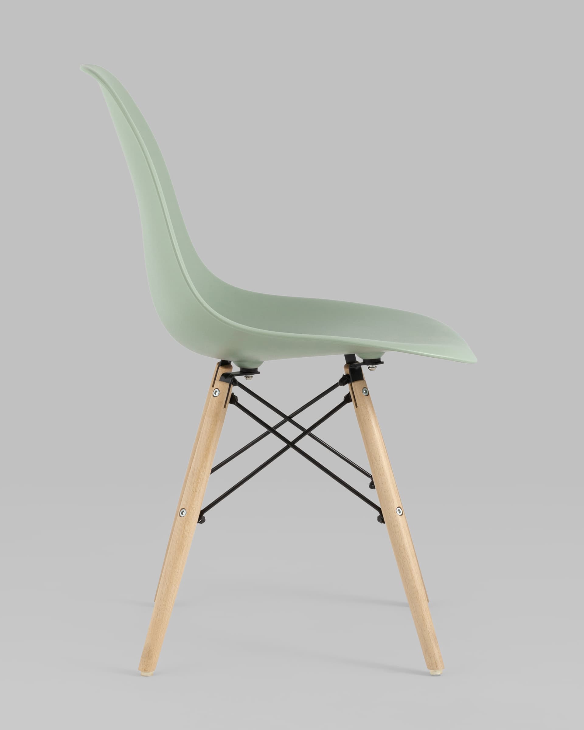 Стул Eames DSW серо-зеленый из Италии