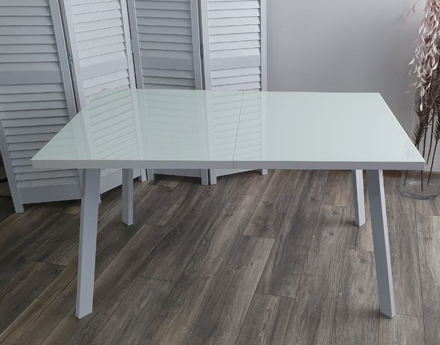 Стол ФИН 140 Белый, стекло/ Белый каркас М-City из Италии