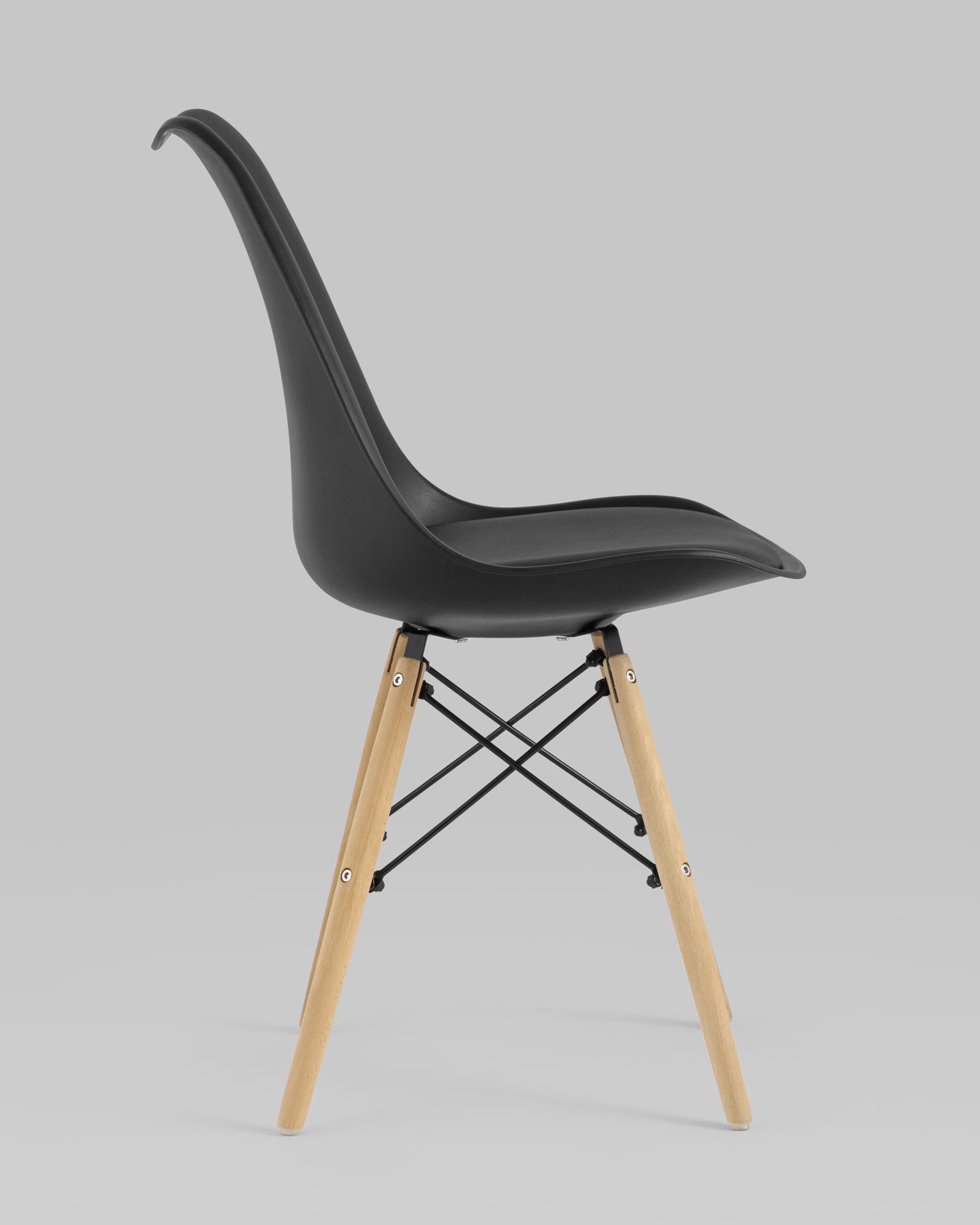 Стул Eames Soft черный из Италии