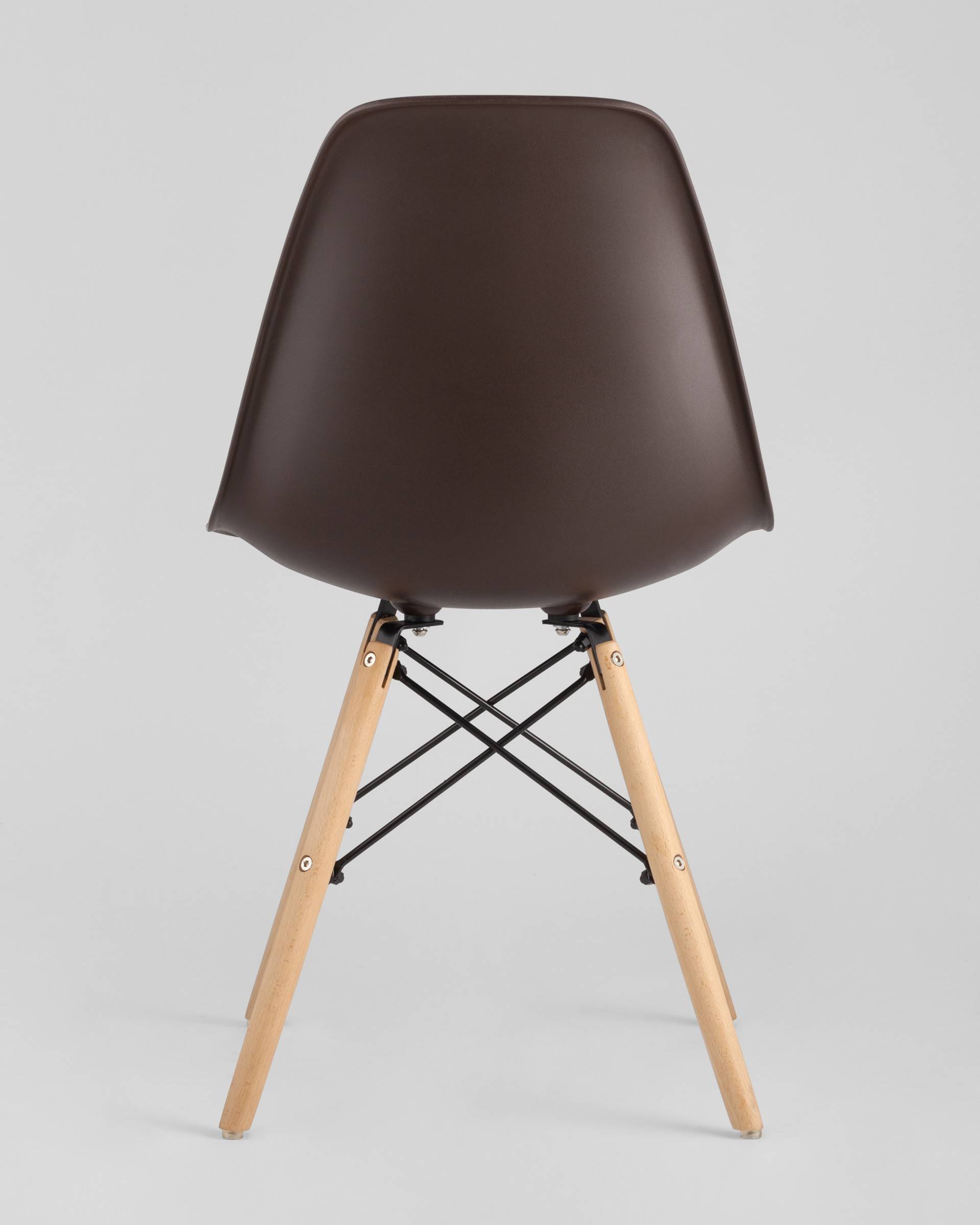 Стул Eames DSW коричневый из Италии
