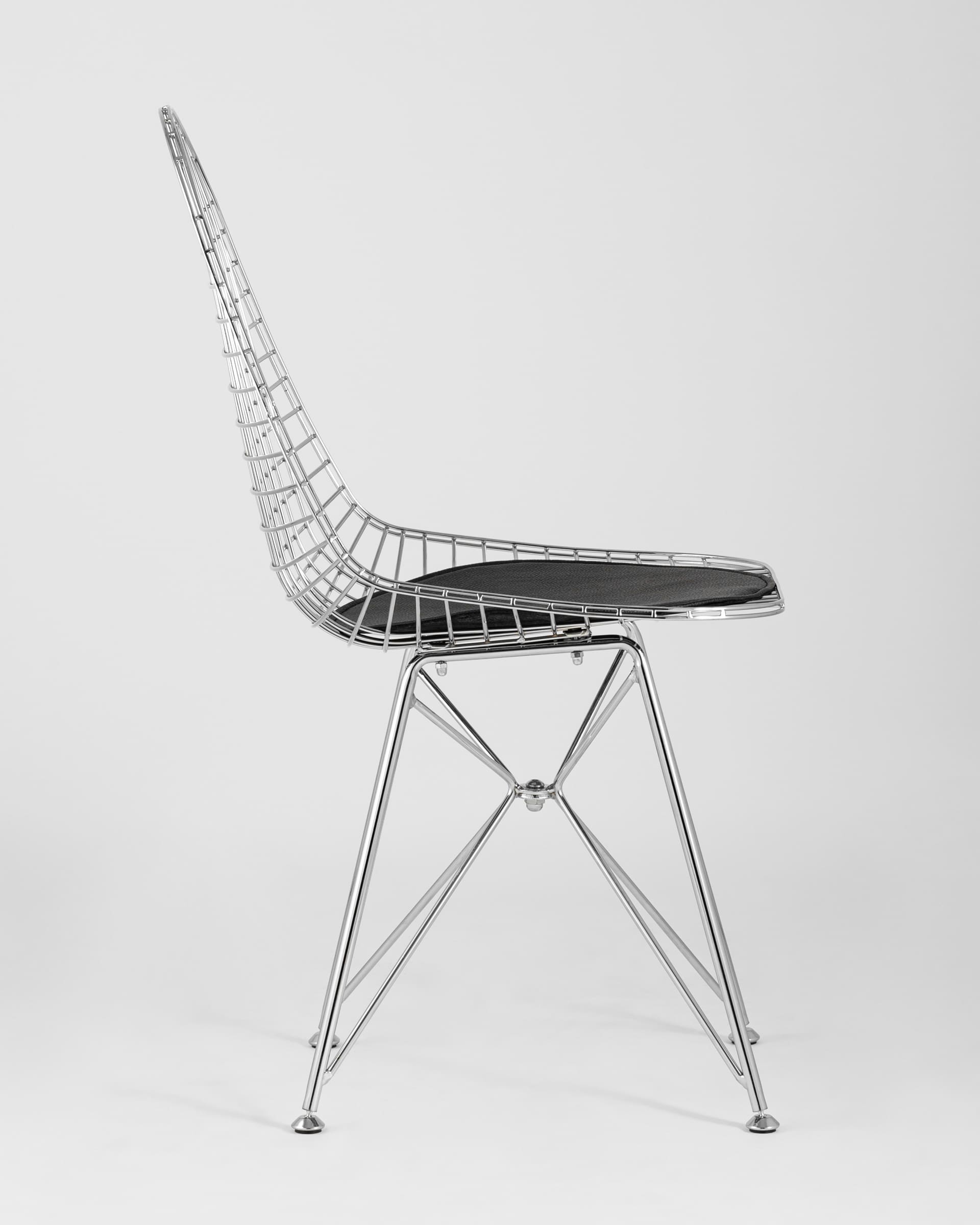 Стул обеденный Eiffel хромированный с черной подушкой из Италии