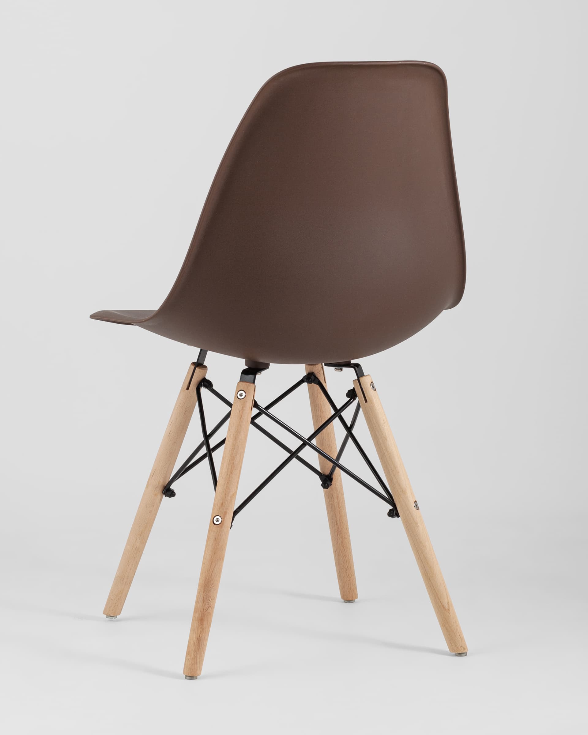 Стул Eames Style DSW коричневый (разборный каркас) из Италии